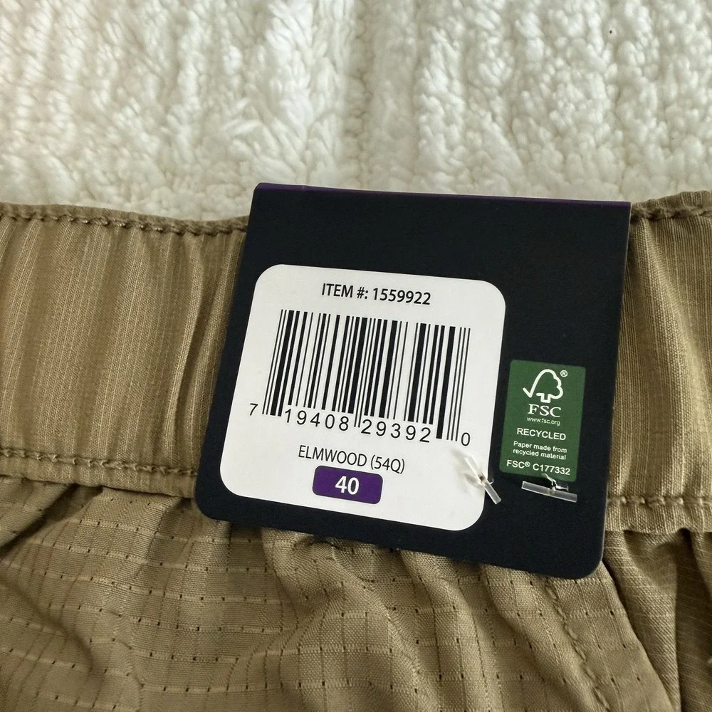 New Banana Republic Beige Comfort Stretch Shorts 40 Wicking Waist Athleisure